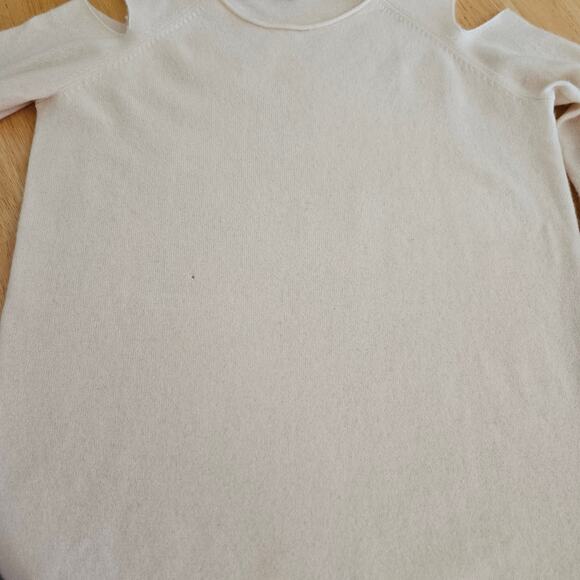 Skull Cashmere Slash Sleeve Sweater Cream Sz M FLAWS - Picture 6 of 16